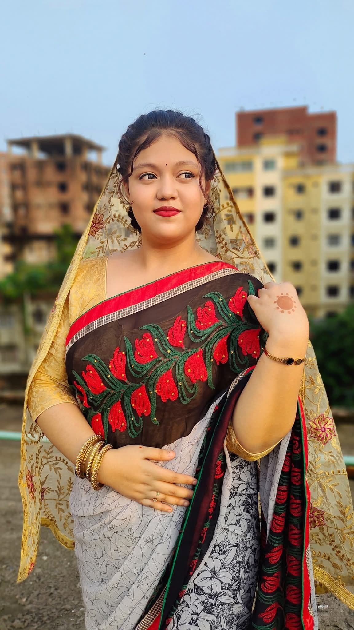 Bengali Sexy Dhaka Central womens College GF Showing Teasing Fucking Many Clips