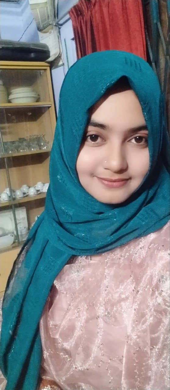 Bangladeshi hot cute hijabi girl mehbuba showing her bf on video call