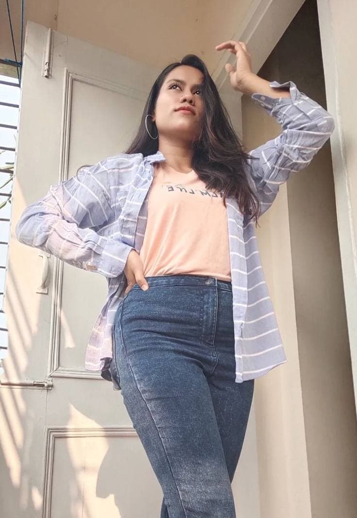 Bengali Cute GF Showing 4 Clip