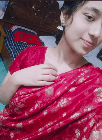 Cute hijabi gf sucking dick at resturant