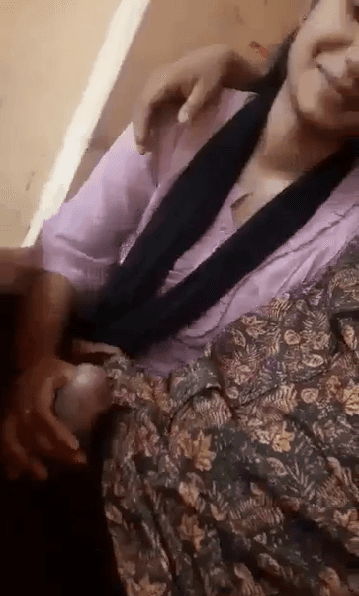 Cute hijabi gf sucking dick at resturant