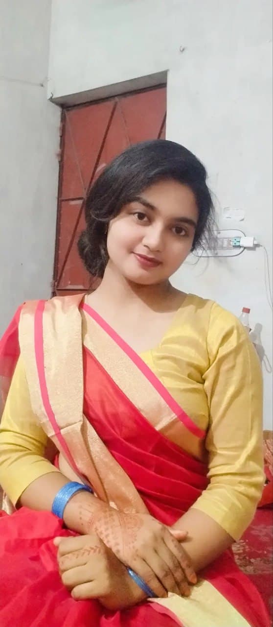Bangladeshi hot cute hijabi girl mehbuba showing her bf on video call