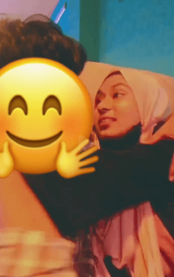 Cute hijabi gf sucking dick at resturant