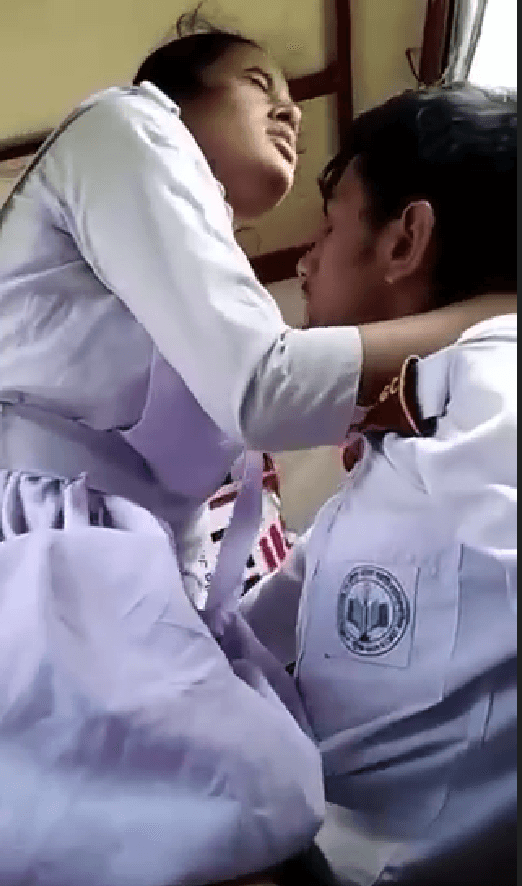 Bangladeshi viral college student roomdate and fucking in rickshaw 