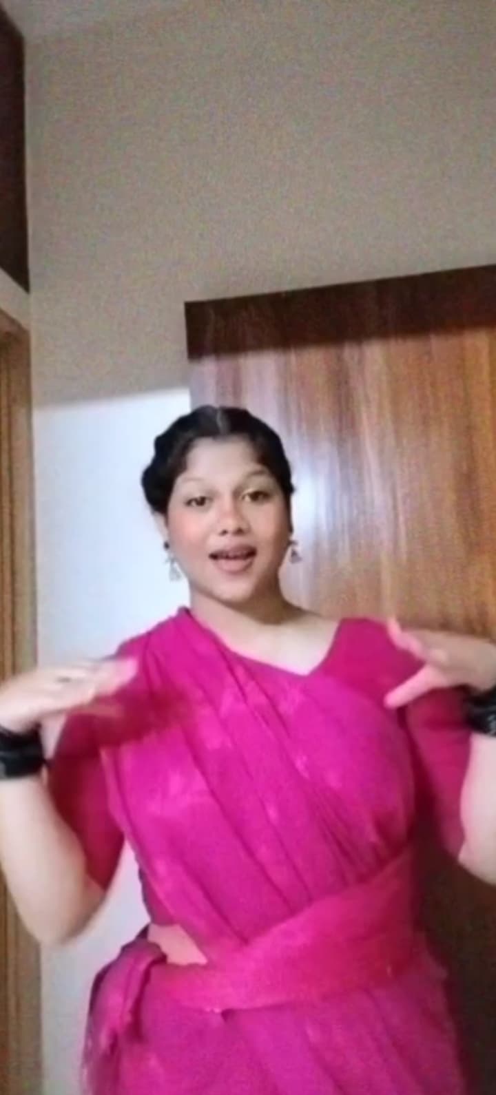 Sexy Bangladeshi Horny Tiktoker Showing Fingering