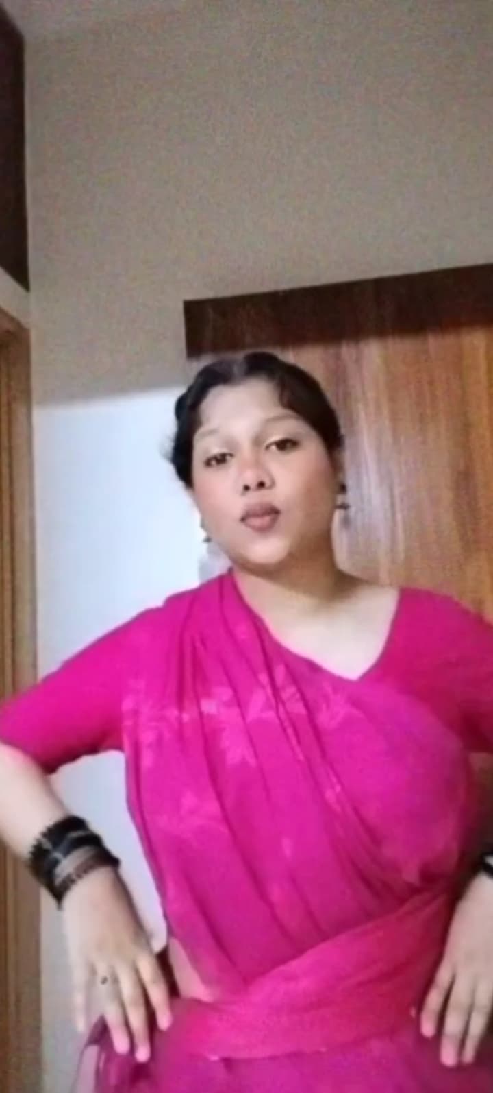 Sexy Bangladeshi Horny Tiktoker Showing Fingering